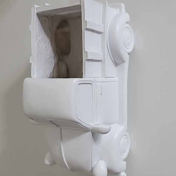 Truck Planter Ready For Paint Approx 8" L - Picture 3 of 6